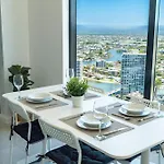 In The Heart Of Surfers Paradise Oceanview Cozy 1B Apt 34F